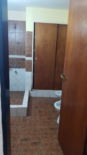 Imagen 12 de 22 de Vende Urgente - Chalet De 3 Ambientes En Venta - Moron Sur - Permuta