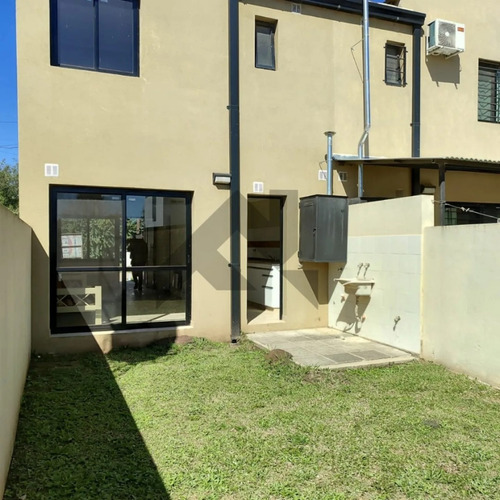 Venta De Duplex A Estrenar Colon E.r