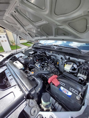 Imagen 9 de 15 de Nissan Np300 2017 Estacas Dh Aa Pack Seg