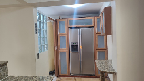 El Marques Inmobinter/united Brokers Alquila Apto Comodo 135 M2 Sin Muebles Para Ejecutivo De Empresa