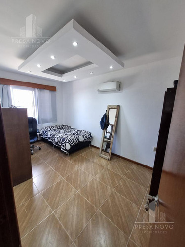 Casa En Venta En La Paz De 2 Pisos Con Salon Barbacoa