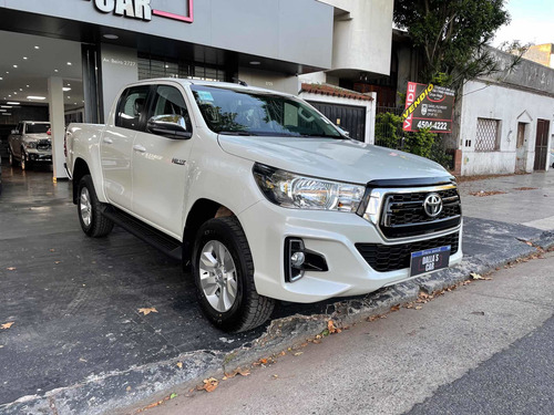 Toyota Hilux 2.8 Cd Srv 177cv 4x4 2020