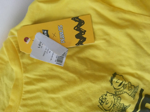 Camiseta Snooy & Charlie Brown Levi's(nova) | Frete grátis