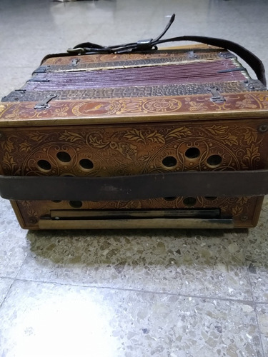 Instrumento Musical Antiguo (verdulera)