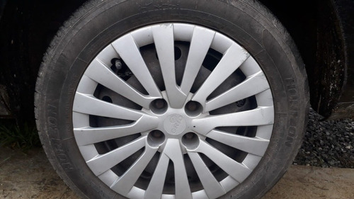 Imagem 8 de 13 de Volkswagen Voyage 2014 1.6 Vht Trend Total Flex 4p
