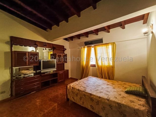 Imagen 8 de 15 de Casa En Venta Urbanización Lomas De La Trinidad. #22-19304. Megv (04125486572)