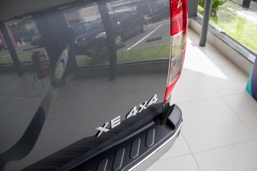 Imagem 9 de 14 de Nissan Frontier 2.3 Td Cd Xe 4x4 (aut)