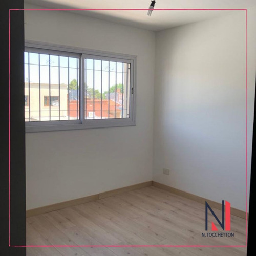 Imagen 4 de 5 de Departamento En Venta En Castelar
