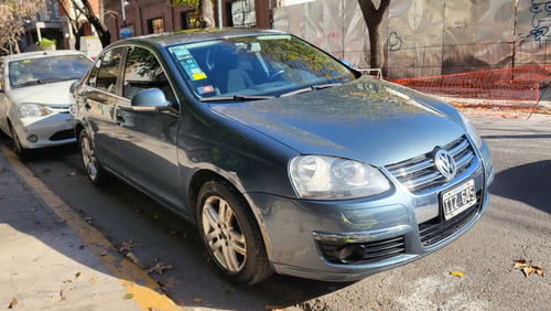 Volkswagen Vento 2.5 Advance 170cv
