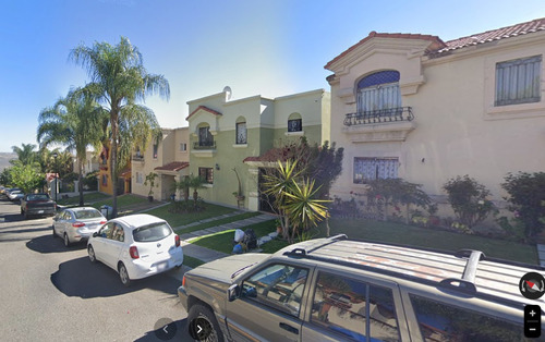 Casa En Remate Bancario En Urbi Paseos De Santiago Jalisco Jp25