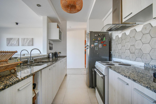 Venta Departamento 3 Ambientes, Dependencia Y Cochera En Bahia Grande Nordelta, Puerto Escondido