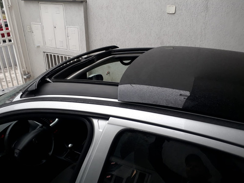 Peugeot 207 1.4 Quiksilver Flex 5p