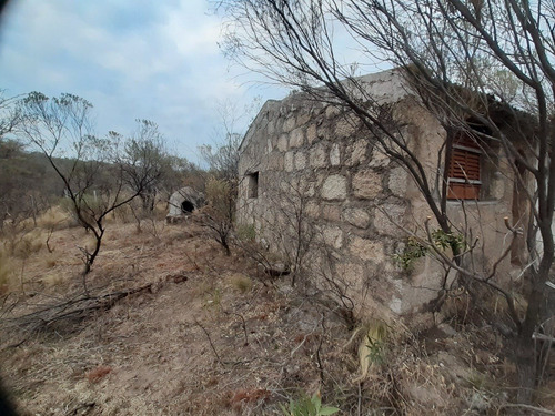Imagen 8 de 14 de C01 - 7,5 Hectáreas Con 2 Viviendas A Metros De La Cascada Del Toro Muerto En San Lorenzo