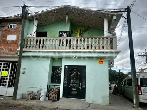 Casa En Venta En Fracc. Privada Los Agaves, Soledad De Graciano Sánchez, S.l.p.