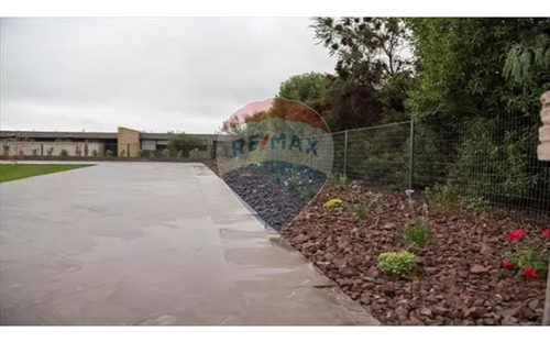 Exclusiva Casa En Chicureo 6d+3b 12 Estac+bodega