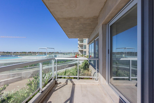 Venta Semipiso 3 Ambientes Remeros Beach Con Patio