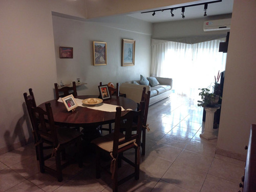 Departamento En  Venta 4amb Con Balcón En Floresta