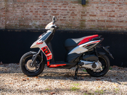 Imagen 4 de 13 de Scooter Aprilia Sr 160 Inyeccion Abs 0 Km