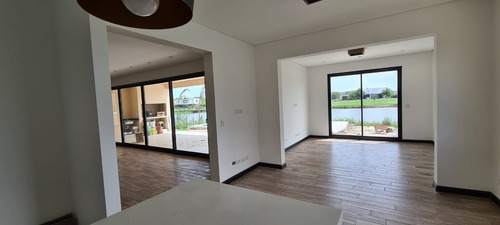 Imagen 8 de 20 de Casa En Venta Al Golf Y Lagunas En El Cantón, Escobar