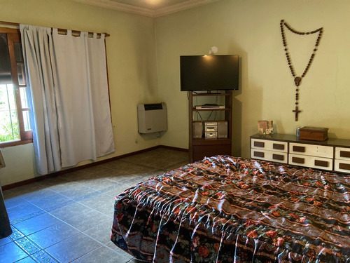 Imagen 23 de 28 de Chalet En Venta De 5 Ambientes Con Cochera En Banfield