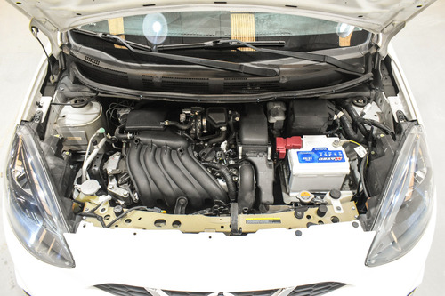 Nissan March 1.6 ADVANCE PURE DRIVE