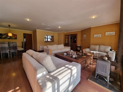Imagen 10 de 28 de Casa En Venta De 4 Dorm. En Colina