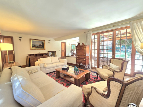 Amplia Casa: Ideal Para Familias Grandes
