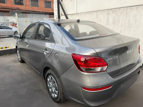 Kia Soluto Mecanico Con Tapiceria En Cuero Y Soat Mod 2026