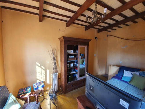 Casa Colonial En Esquina, En Excelente Estado Y Ubicación Inmejorable