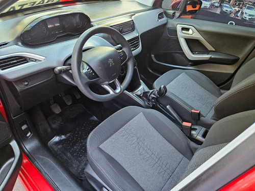 Peugeot 208 1.6 Active