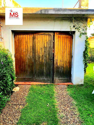 Ohiggins Y Carvajal. Lote Propio. Casa Con Jardín + 2 Amb C/ Terraza.