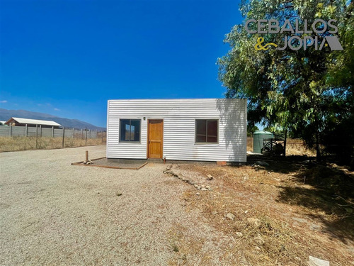 Casa En Venta De 3 Dorm. En Olmué