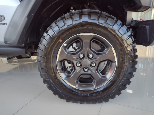 Imagen 7 de 15 de Jeep Gladiator Rubicon 3,6l 4x4 At8 Fisica My21 Lop