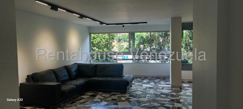 Apartamento Piso Medio Remodelado 160 M² 3h, 3b, 1p, Residencias Puerto Santo Con Piscina Pozo De Agua En Venta En Los Palos Grandes Avenida 4ta Y 5ta Transversal Caracas