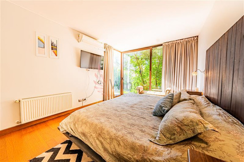 Casa En Arriendo De 4 Dorm. En Colina
