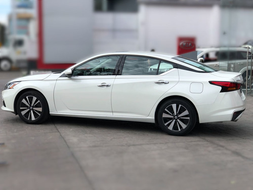 Imagen 6 de 15 de Nissan Altima 4 Puertas
