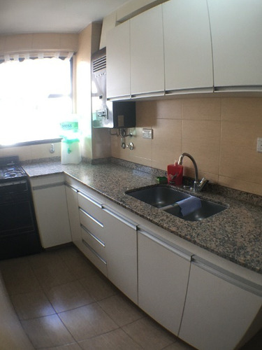 Imagen 5 de 14 de Departamento 2 Ambientes Frente Balcón Venta Almagro
