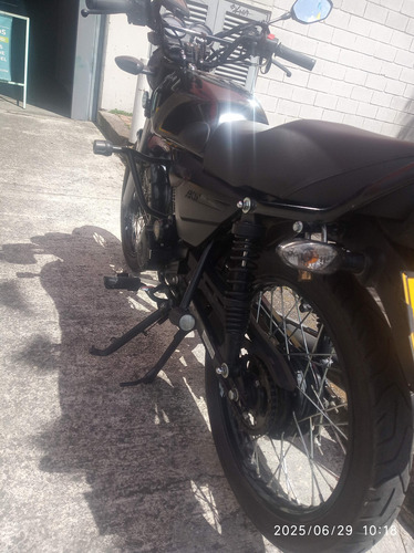 Akt Nkd 125 Negra En Garantía, Placa 0, Incluye Traspaso
