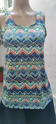 Imagen 5 de 10 de Musculosa Espalda Deportiva Estampada