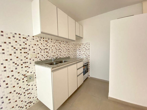 Imagen 5 de 8 de Departamento A La Venta De Un Dormitorio Sin Balcon - Rep.de La Sexta Rosario