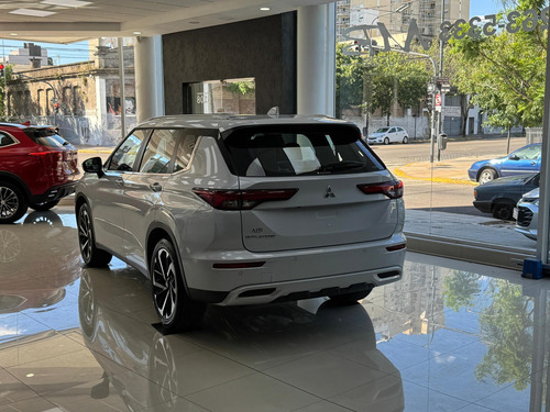 Mitsubishi Outlander 2.5 Gls At Full
