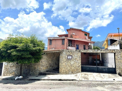 Casa En Venta Urbanizacion El Castaño Maracay Estado Aragua. Mls 24-5287. Ejgp