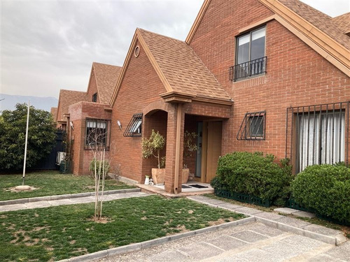Imagen 1 de 17 de Casa En Venta De 4 Dorm. En Lo Barnechea