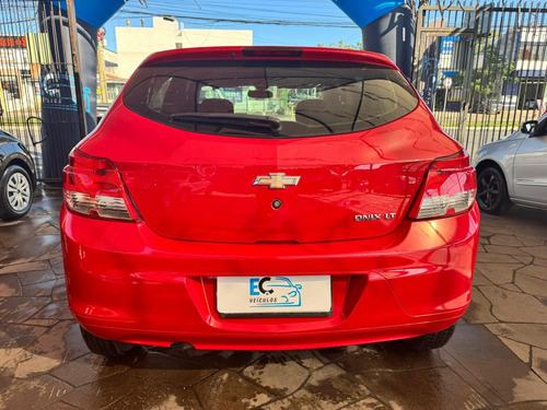 Chevrolet Onix HATCH LT 1.0 8V FlexPower 5p Mec.