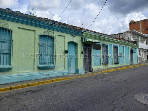 Casa Para Remodelar En Guarenas 24-4024