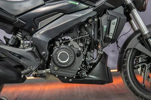 Bajaj Dominar 250 2022