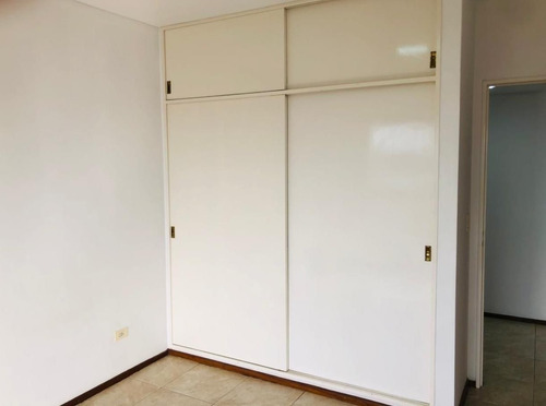 Imagen 13 de 14 de Departamento En Venta En Pilar