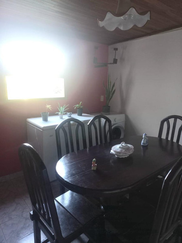 Casa En Venta - 2 Dormitorios 1 Baño - Cocheras - 504mts2 - Ayacucho