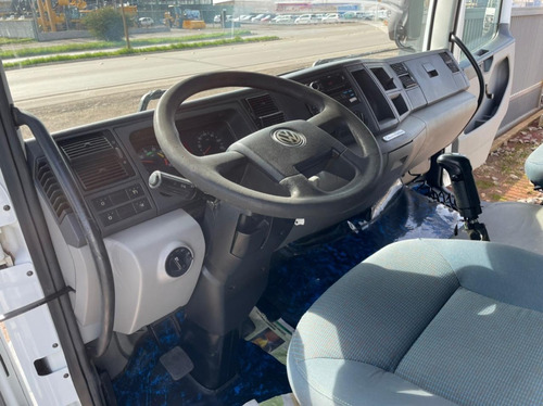 Imagem 9 de 25 de Volkswagen Constellation 24.250