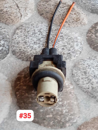 Socket Faro Para Foco Pellizco Ford Fiesta First 2005